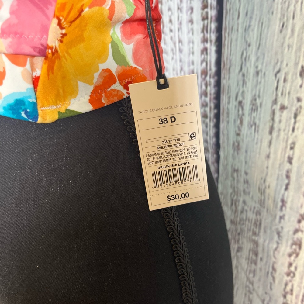 NWT Plus Size Swimsuit Top - Picture 3 of 3